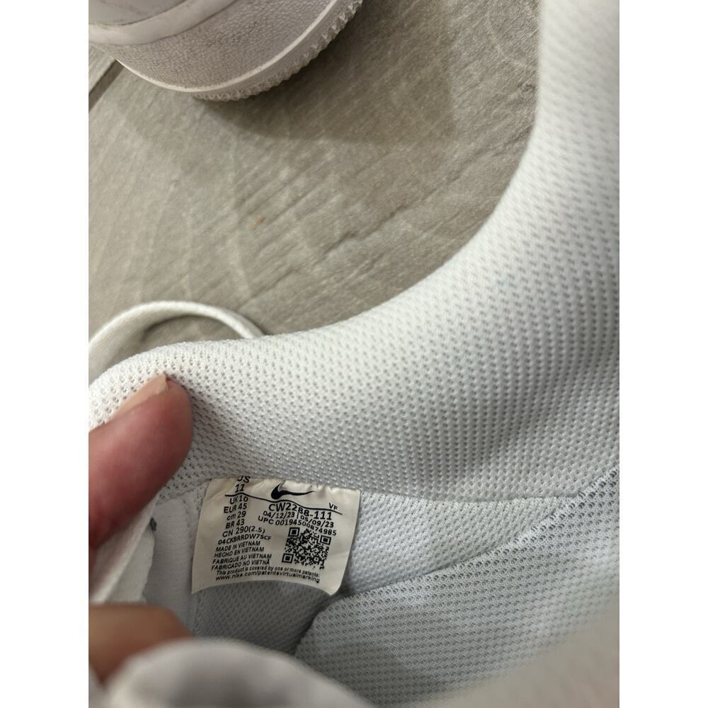 Nike Air Force 1 '07 Low Men's Sneakers Triple White, Size 11 CC - Picture 6 of 6